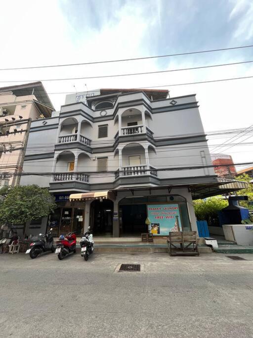 107 Wanna Apartment Pattaya Buitenkant foto